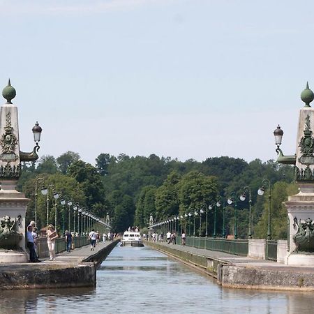 Les Champs Apartman Cernoy-en-Berry Kültér fotó